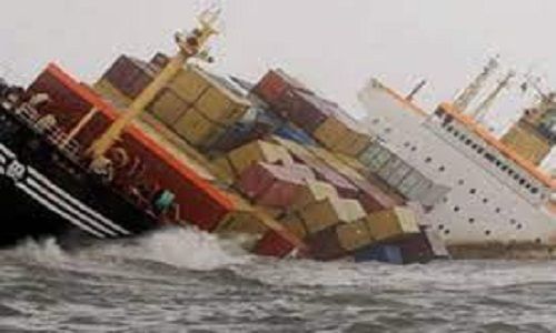 غرق سفينة حاويات كبيرة في تايوان