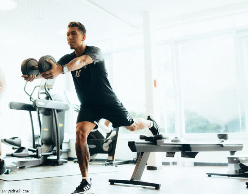 أمارال يغادر معسكر الأهلي