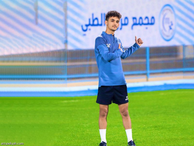 الرائد والفيحاء يتنافسان على فريح