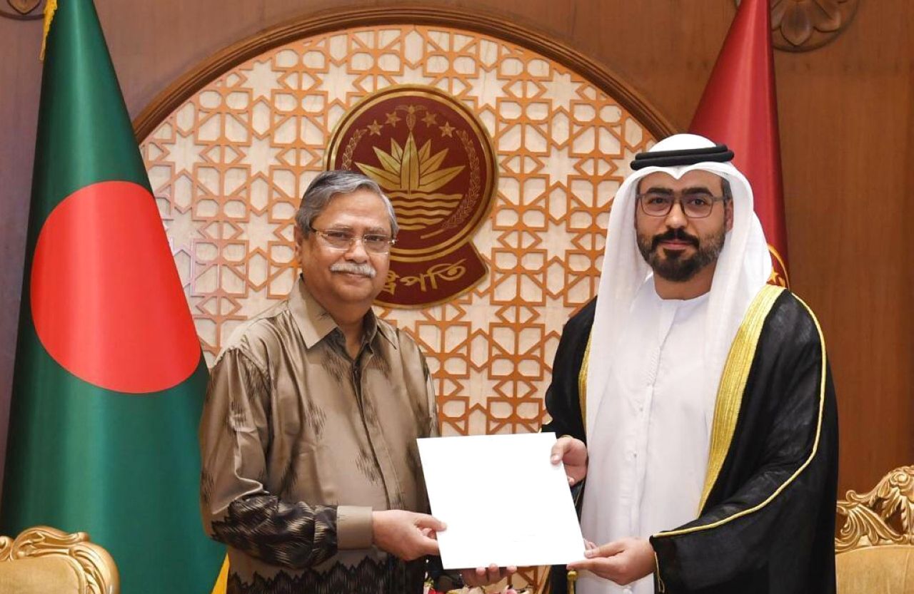 محمد بن زايد يدعو رئيسي بنغلاديش وكولومبيا لحضور «COP28»