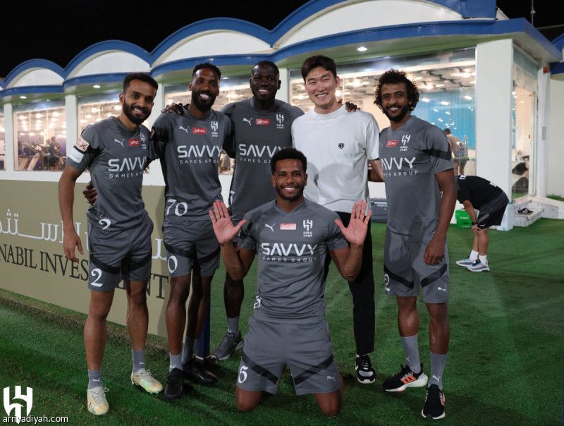 في الهلال.. جانج يعود