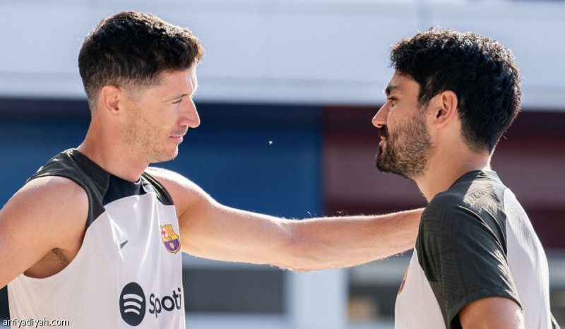 «فيروس» يلغي تجريبية برشلونة ويوفنتوس