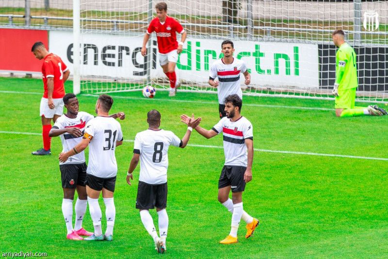 الرياض يخسر أولى تجارب هولندا