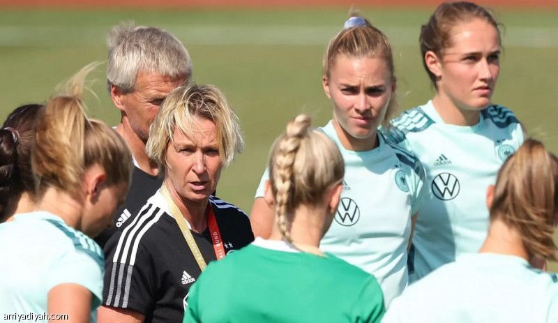 مدربة المنتخب الألماني: نهدف إلى التتويج بالمونديال