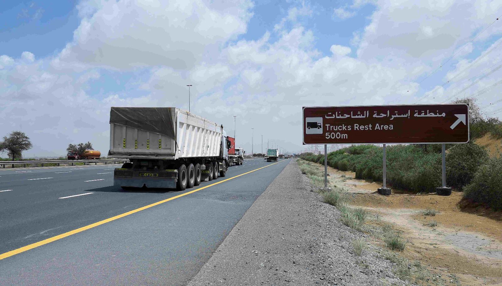 19 استراحة للشاحنات في دبي ترسخ مكانة الإمارة مركزاً عالمياً للنقل اللوجستي