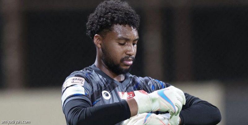 آل جبيع يحمي مرمى القادسية