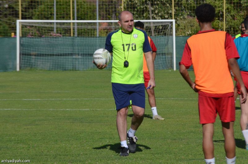 زيزوفيتش يمنح راحة