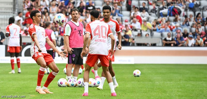 بايرن يستهدف حارس المغرب