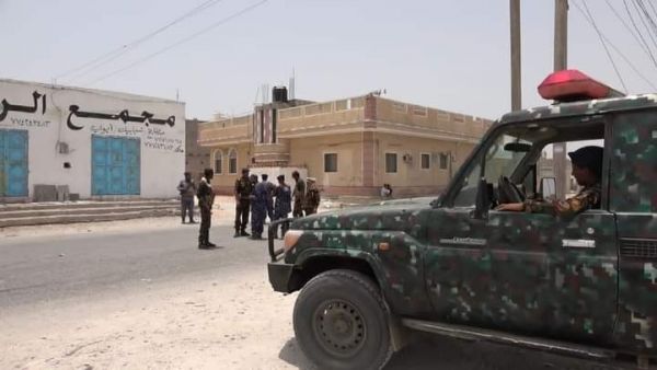 بينهم إيرانيين.. شرطة المهرة تعلن إحالة 16 متهما بقضايا مخدرات إلى المحكمة الجزائية بحضرموت