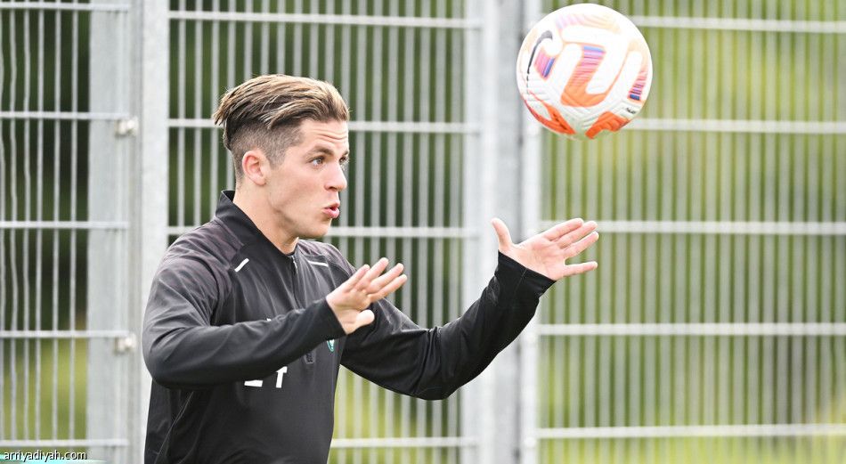 محرز ينطلق مع الأهلي