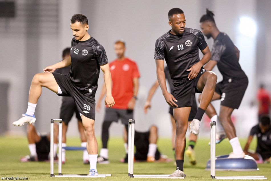 الشباب يراقب مفاتيح النصر