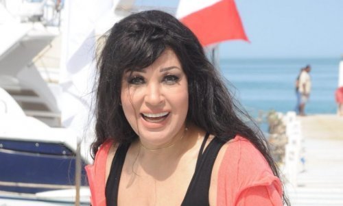 فيفي عبده في وصلة رقص فاضحة ومتابع: عيب على سنك ..اتفرج