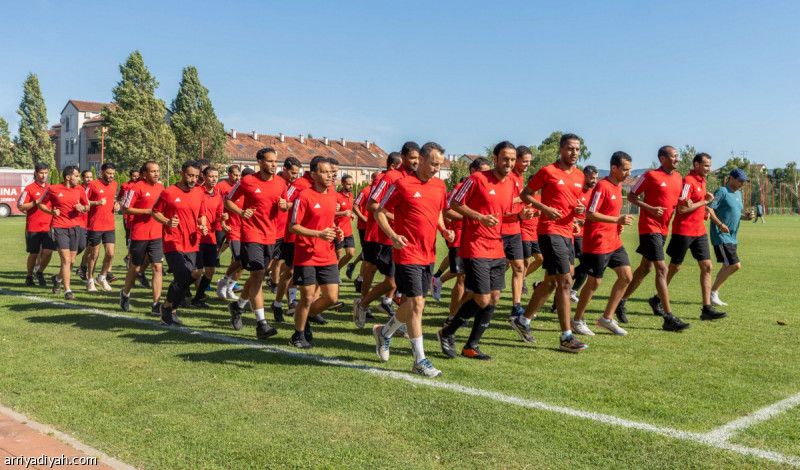 «حكام روشن» يدشنون معسكر صربيا