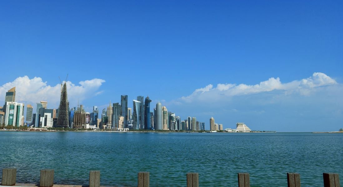 الأرصاد: طقس حار ورطب نهارا يصاحبه غبار عالق في عرض البحر