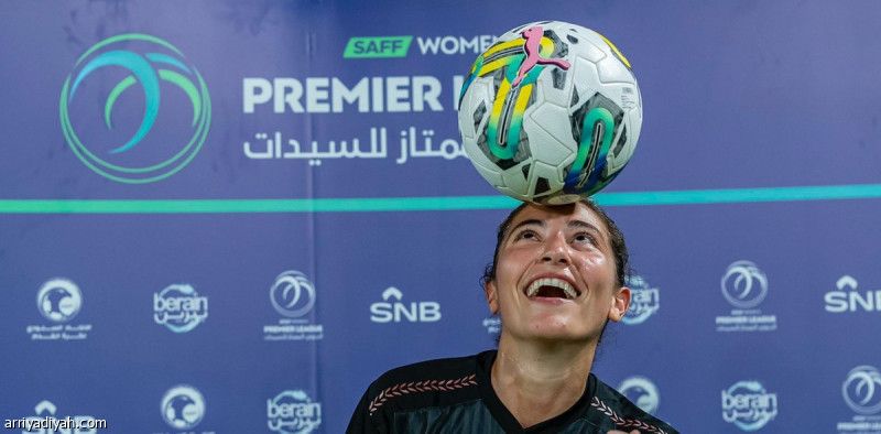 نانسي تدعم وسط التقدم