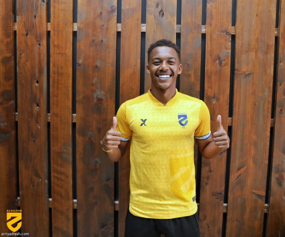 الحزم يضم المطيري حتى 2026