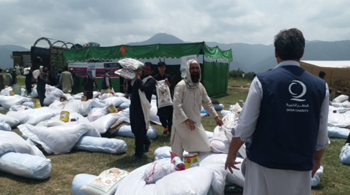 "قطر الخيرية" توزع مساعدات إغاثية لمتضرري الفيضانات بباكستان
