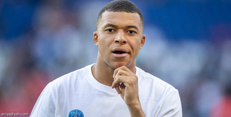 تشيلسي وبرشلونة يسعيان بقوة إلى ضم مبابي