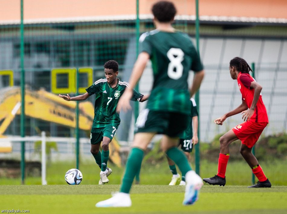 أخضر الناشئين يكسب تجربة أكاديمية فرنسا