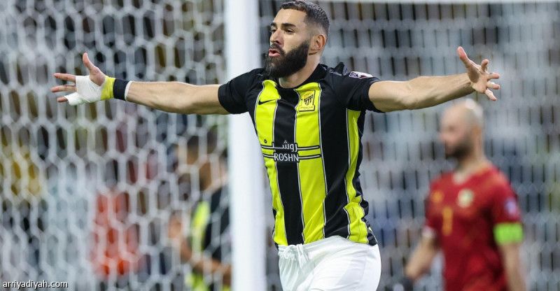 بنزيما مع الاتحاد.. علامة كاملة