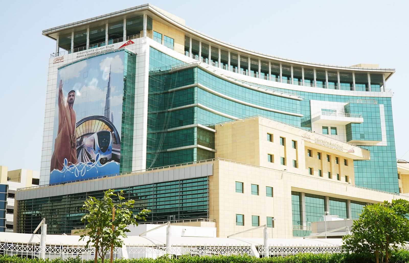 "طرق دبي": 482 طلب للالتحاق ببرنامج الابتعاث