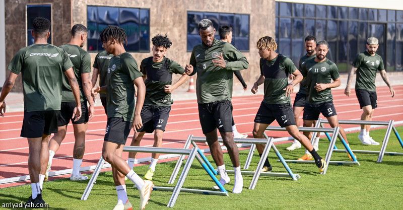 كايزر يعتمد خطة العبور