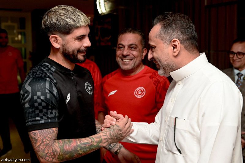 الثنيان يدعم الشبابيين قبل المنستيري