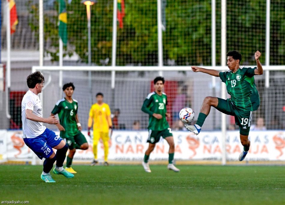 «أخضر18» يعبر إلى نهائي كوتيف الدولية