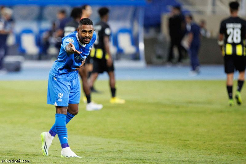 زعيم.. وما يطولونه