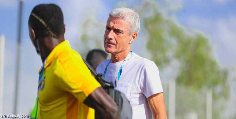 كاسترو : النصر بحاجة إلى انسجام أكبر