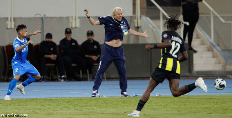 خيسوس: الهلال يبحث عن لاعبين مثل رونالدو وبنزيما وفيرمينو