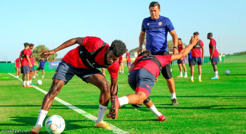 ضمك يكتفي بتجارب مورسيا