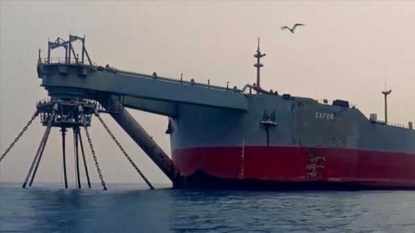 مسؤول أممي: تفريغ 71 بالمئة من ناقلة صافر المتهالكة غربي اليمن