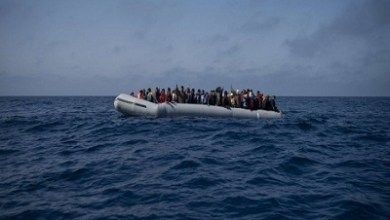 الحكومة البريطانية تعلن عن شراكة مع مواقع التواصل لمكافحة الهجرة غير الشرعية