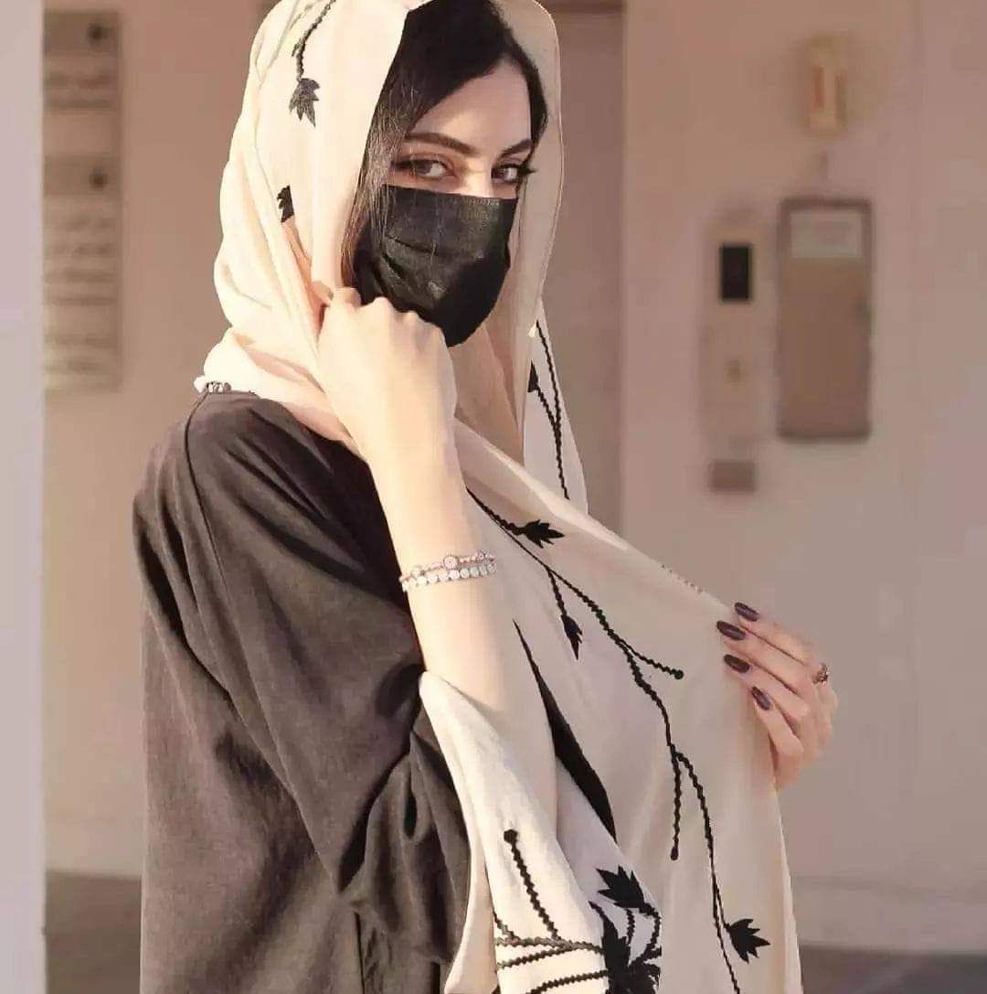 أبرزها الخلفية الممتلئة والشفايف المكتنزة.. تعرف على مواصفات المرأة التي يبحث عنها السعوديين