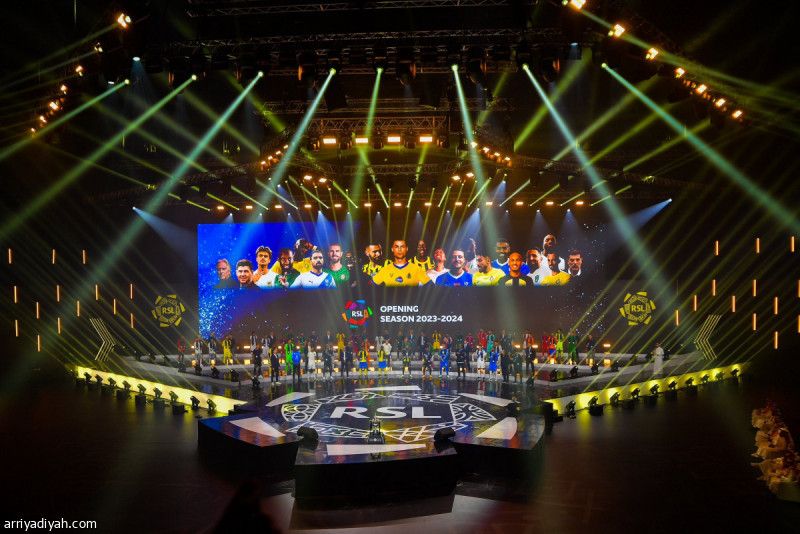 استحداث مباراة تجمع نجوم «روشن» في الموسم الجديد