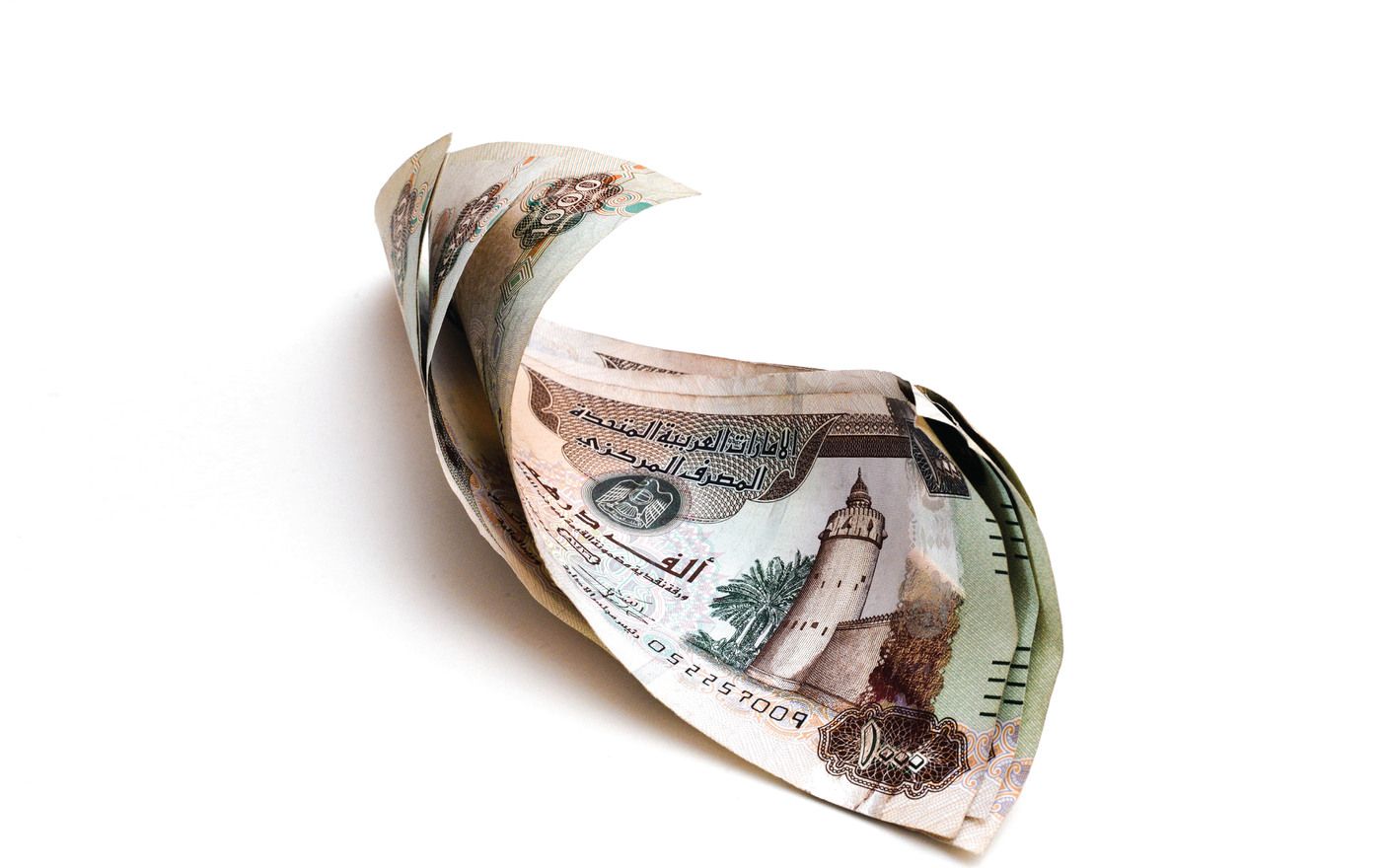 نمو اقتصاد دبي.. يخفض مخصصات البنوك للقروض المتعثرة 25%