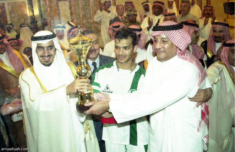 رستم.. بطل وبديل مؤثر