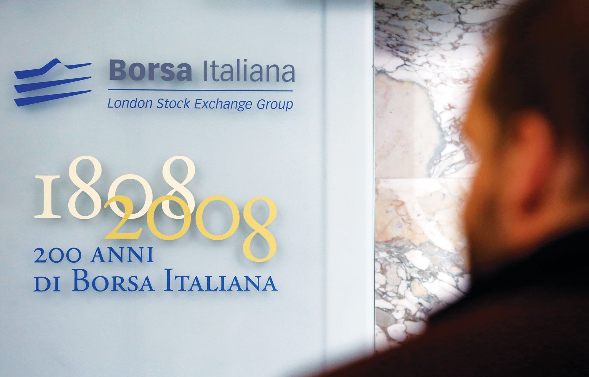 «الضريبة الإيطالية» تقود تراجعات الأسواق الأوروبية