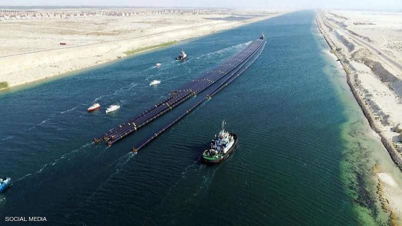 مصر: نجاح عملية انتشال القاطرة الغارقة في القناة