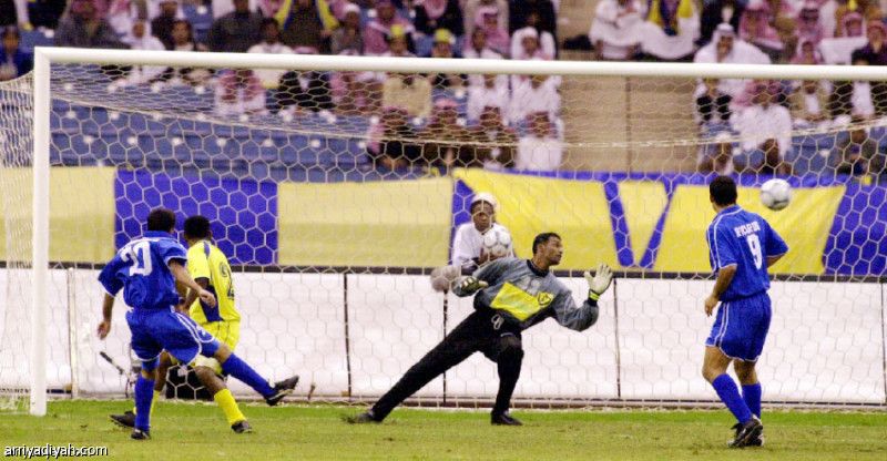 الهلال والنصر.. نهائي محتمل بذكرى ملحمة 2000