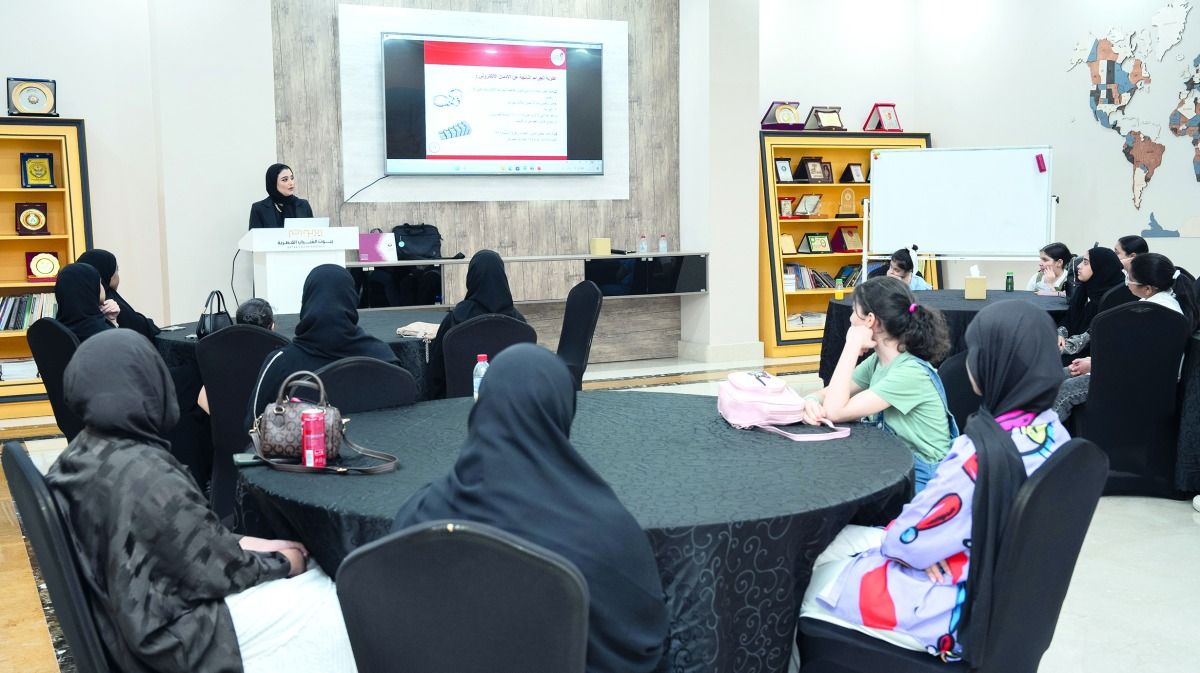 ورشة تحذر: الإدمان الإلكتروني يؤدي إلى الانحراف والعزلة