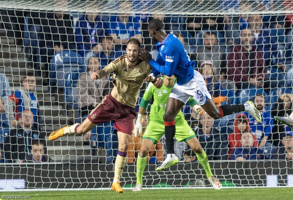 باناثينايكوس ورينجرز يقتربان من مجموعات الأبطال