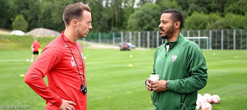 يايسله يعتمد هجوم الأهلي