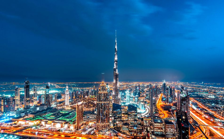 «بيزنس ترافيلر»: دبي قصة نجاح لا تصدق