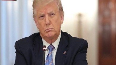 مساعد ترامب الشخصي ينفي معاونة الرئيس الأمريكي السابق على إخفاء وثائق سرية