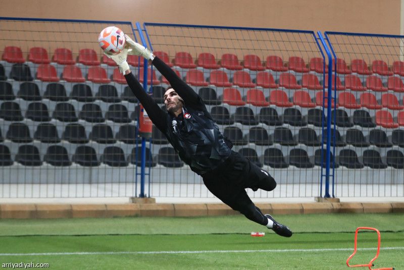 من هو البرتغالي أندريه موريرا حارس الرائد الجديد؟