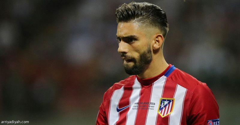 «مزايدات الوسطاء» تعطل انتقال كاراسكو وديالو إلى الشباب