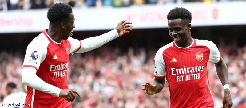 أرسنال ينطلق بثنائية نوتينجهام