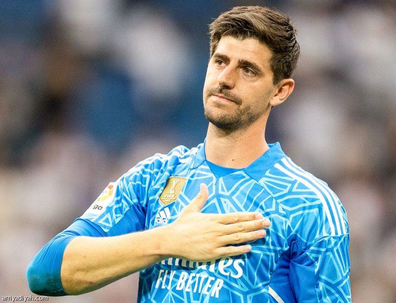 ريال مدريد يقترب من بديل كورتوا